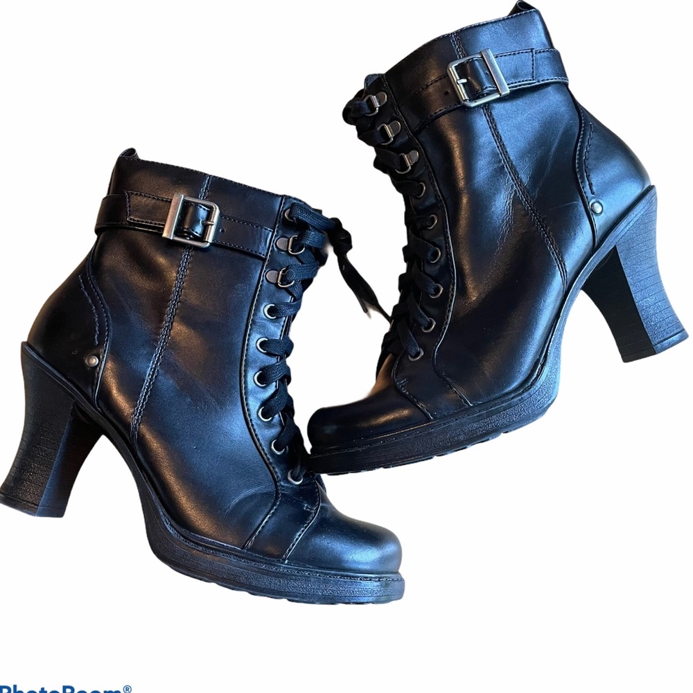 Vigoss Calbert black Lace Heel Witch booties